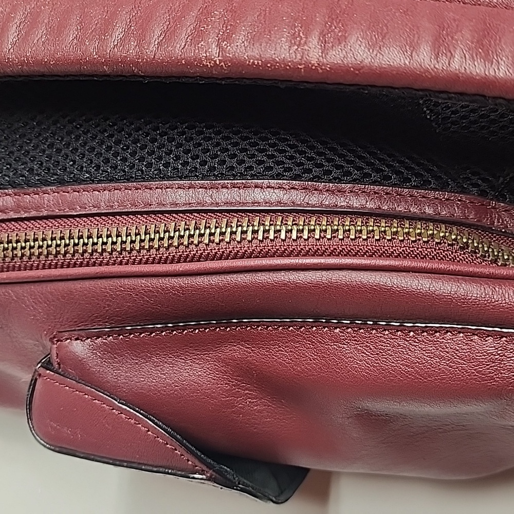 Coach Vintage Amazing XL Unisex Minimalist Burgundy Leather Backpack Rare Find - Picture 7 of 12